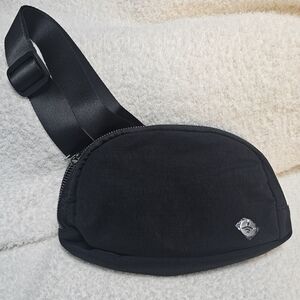 Halara Casual Waist Bag Black